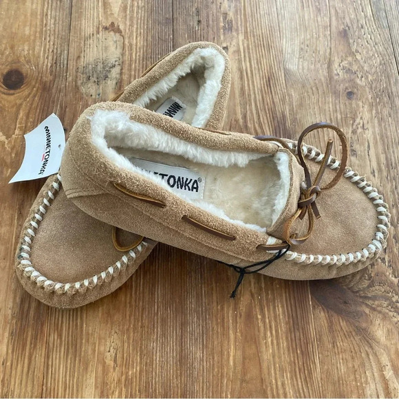Minnetonka Women’s Suede Moccasin Indoor/Outdoor‎ Slippers Faux Fur Lining 5 NWT - Picture 10 of 11